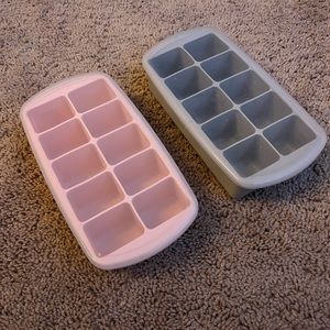 Melii silicone baby food freezer tray with lid (1 grey, 1 pink)